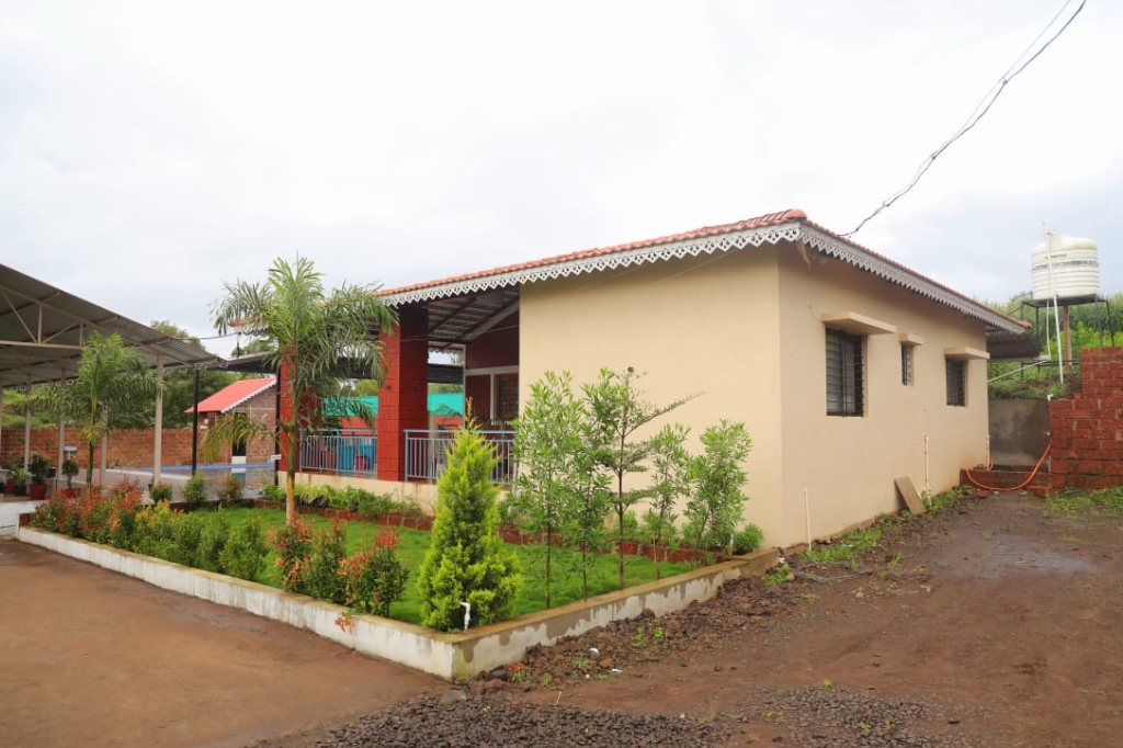 Thanekar Resort Garden & Cottage